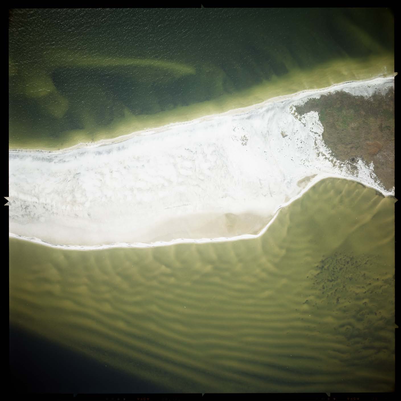 shipislandnef89bpm2032145kw014sm.jpg